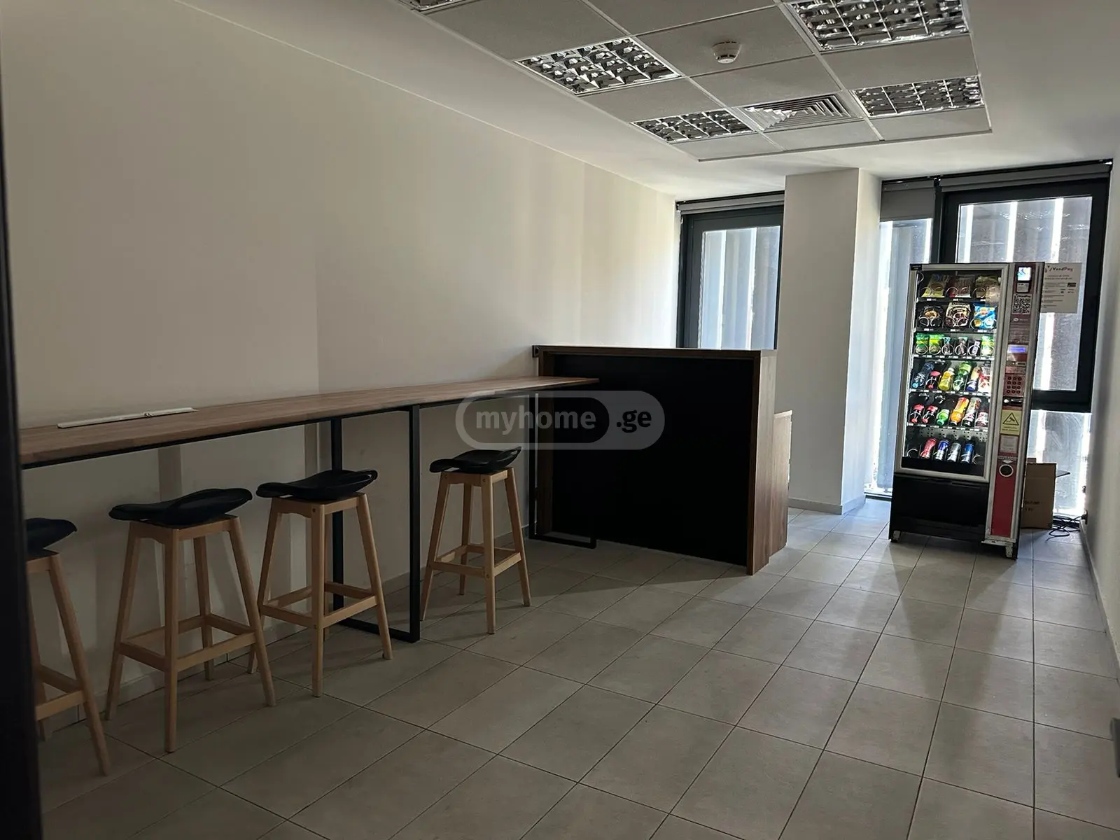 For Rent Saopise Commercial Space Mtatsmindaze view 12