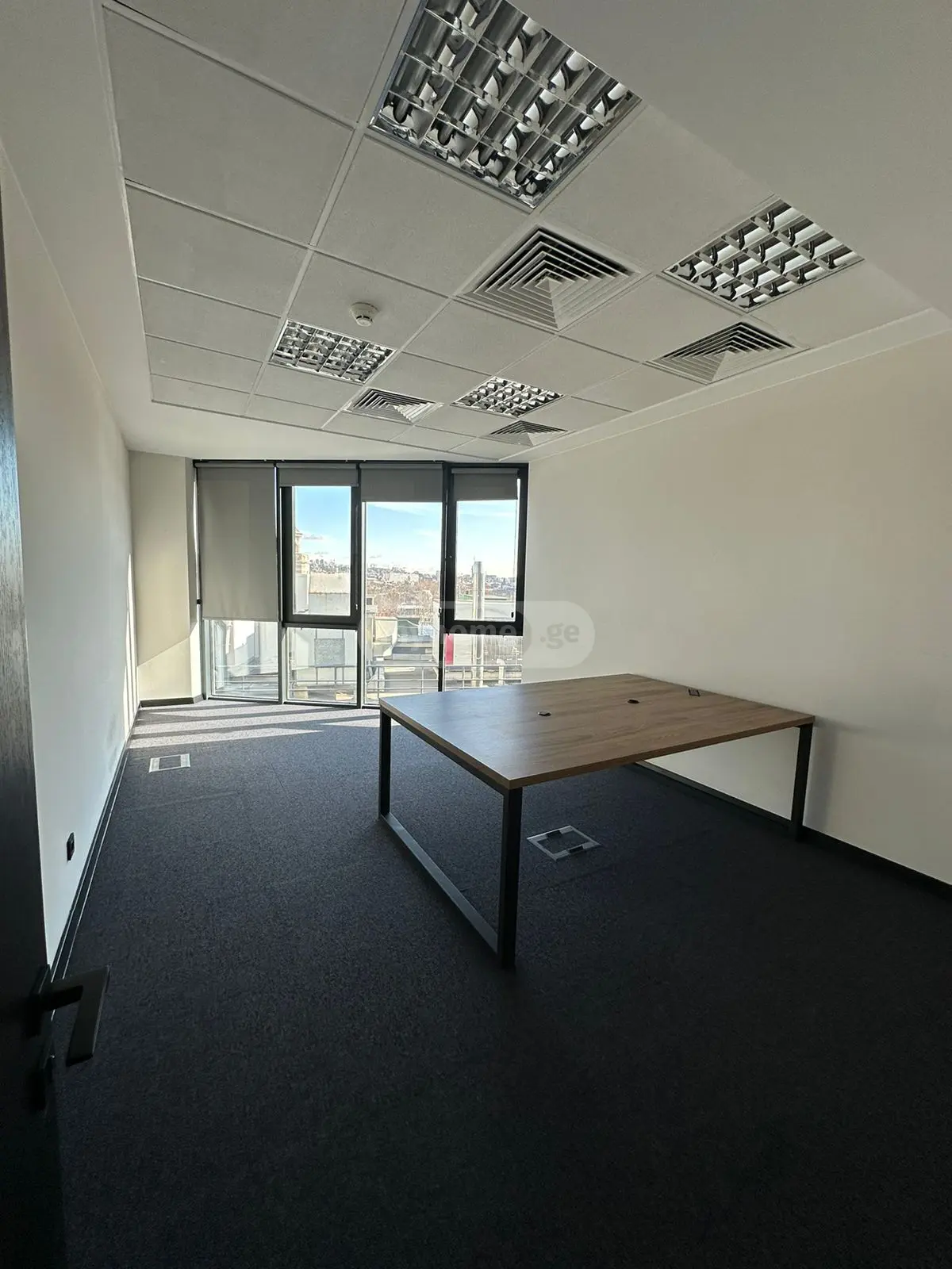 For Rent Saopise Commercial Space Mtatsmindaze view 4