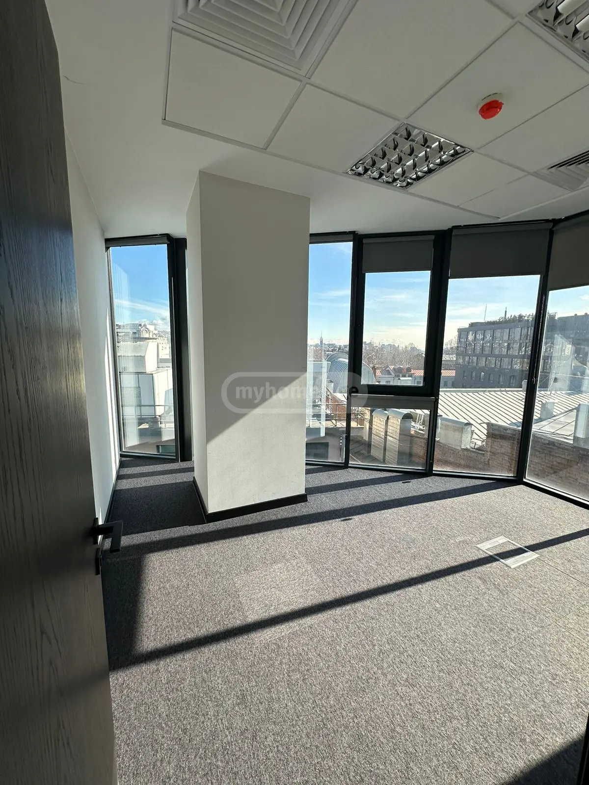 For Rent Saopise Commercial Space Mtatsmindaze view 3