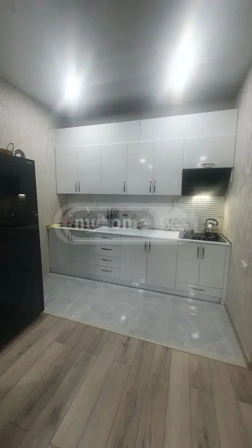 2 Room Flat Daily Rent. Didi Digomi view 7