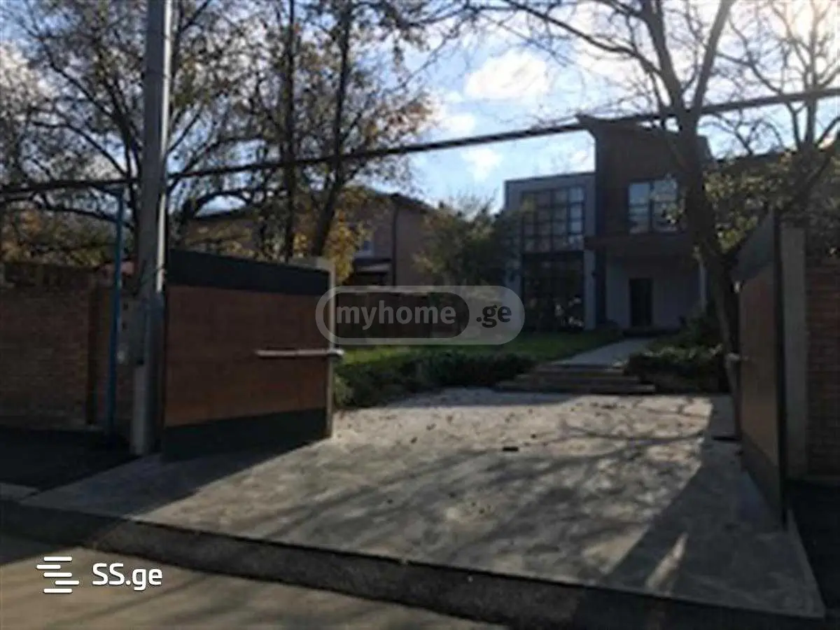 For Rent 10+ Room Private House Tsqnetshi view 1