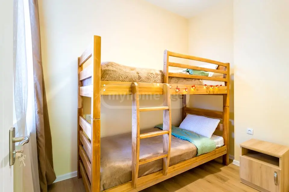 Daily Rent 5 Room Apartment Bakurianshi view 4